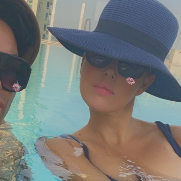 Meet your Posher, Melissa - Picture 3 of 4